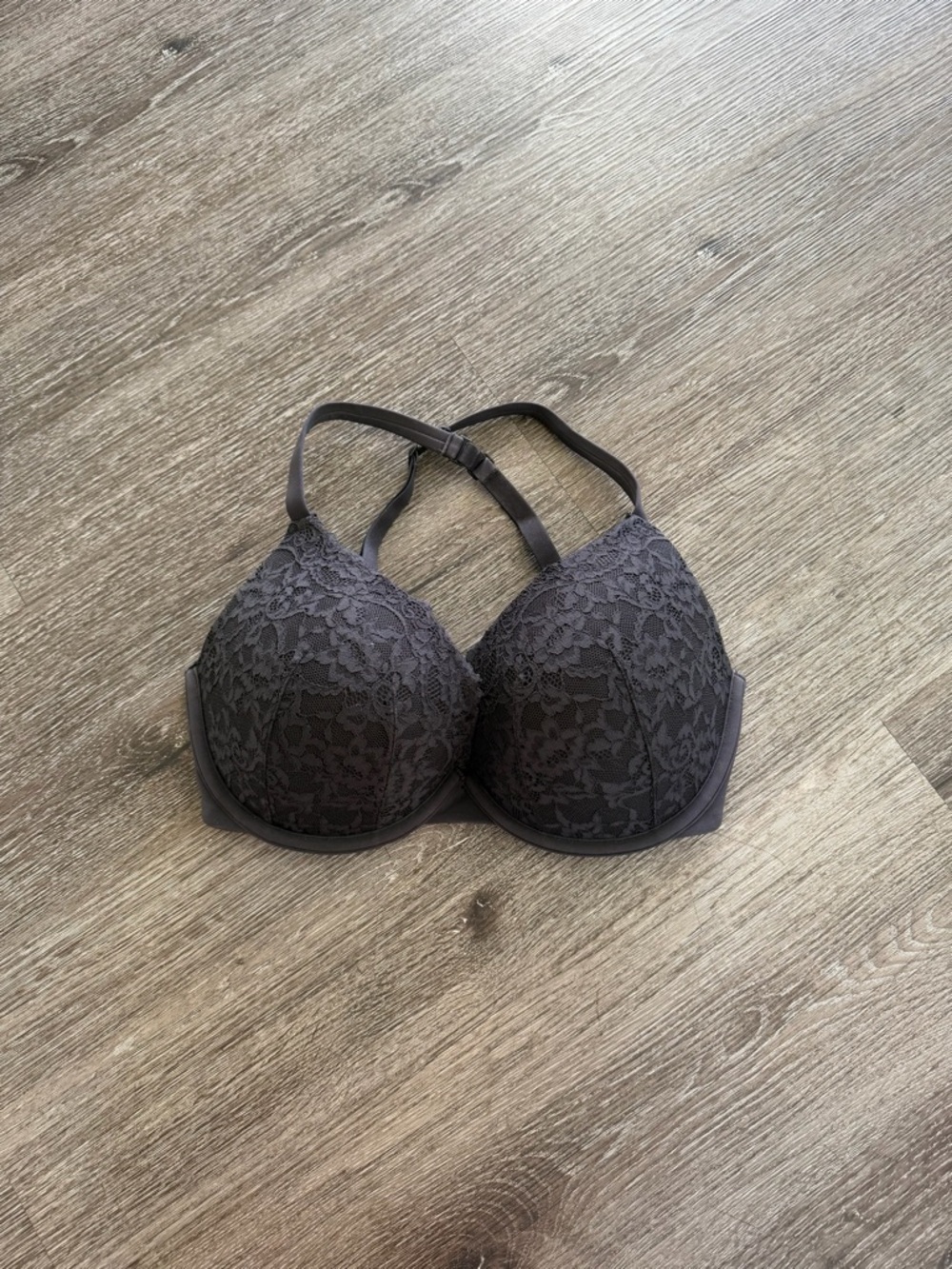 SKIMS Lace Plunge Bra in Charcoal Gray